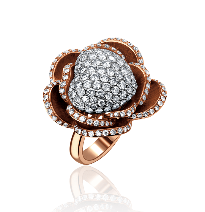 Кольцо с бриллиантами цветок