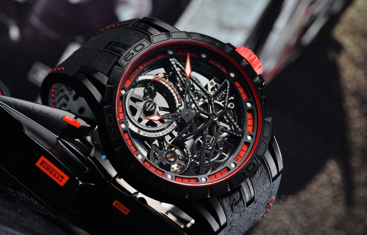 Roger Dubuis Excalibur Spider Pirelli