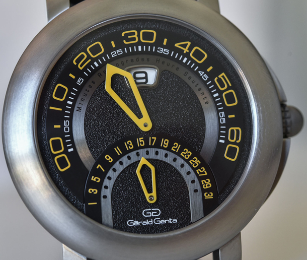Gerald-Genta-Arena-Bi-Retrograde-Anthracite-Dial-Titanium-2020-1