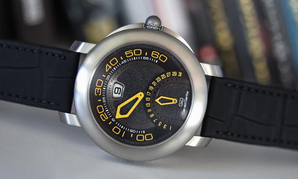 Gerald-Genta-Arena-Bi-Retrograde-Anthracite-Dial-Titanium-2020-6