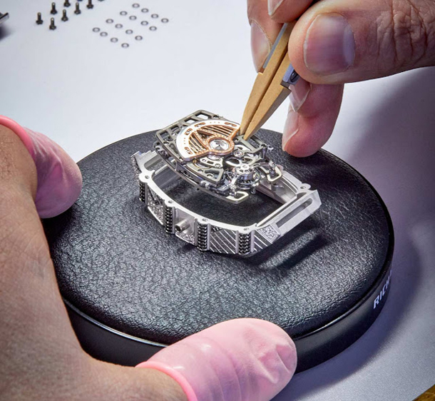 Richard-Mille-RM71-01-Automatic-Tourbillon-Talisman-008