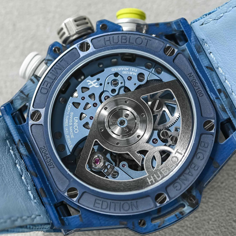 Hublot-Big-Bang-Unico-Novak-Djokovic-Limited-edition-made-from-recycled-polos-and-racket-review-10