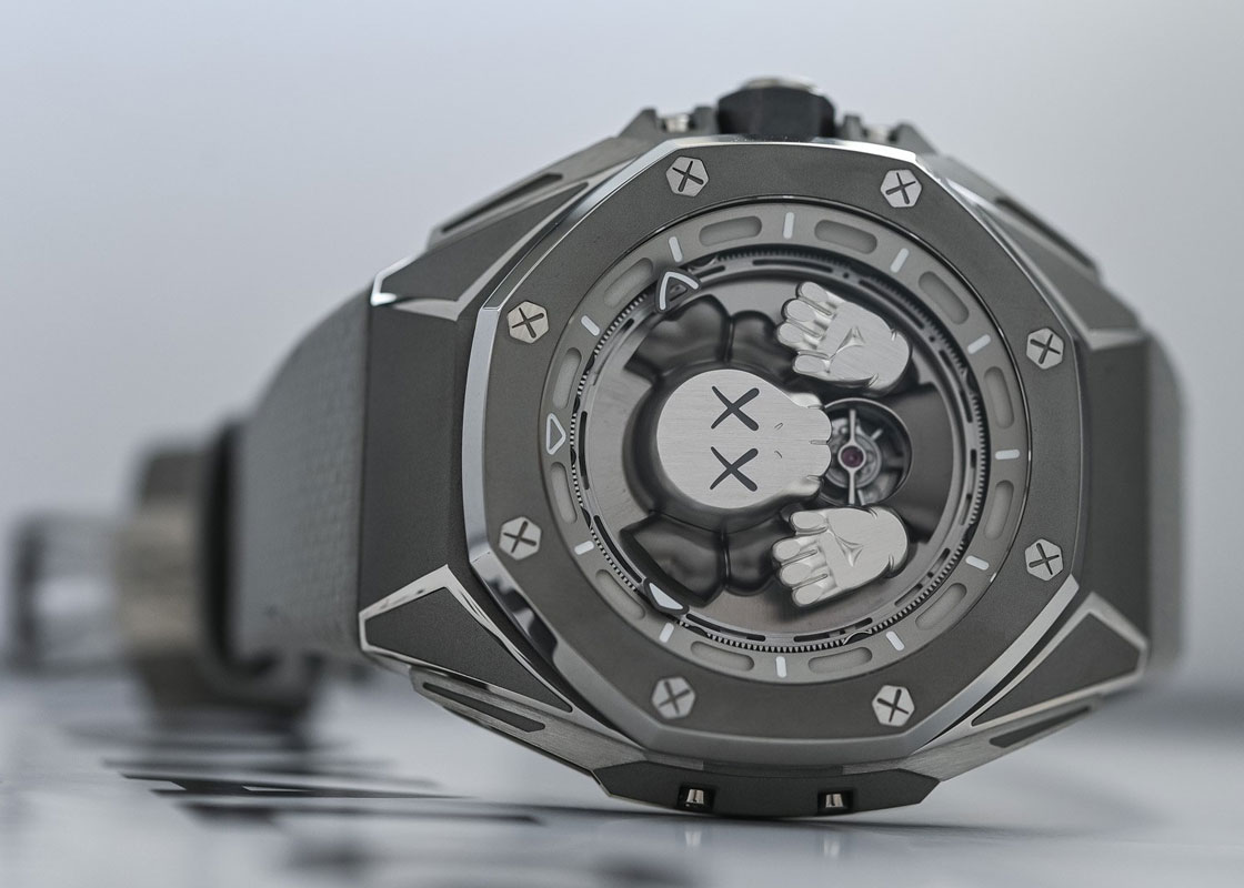 KAWS-x-Audemars-Piguet-Royal-Oak-Concept-Tourbillon-Companion-Artistic-Collaboration-26656TI-review-14