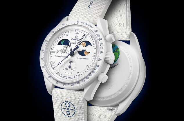 (Русский) Moonswatch Mission To Earthphase Moonshine Gold «Cold Moon»